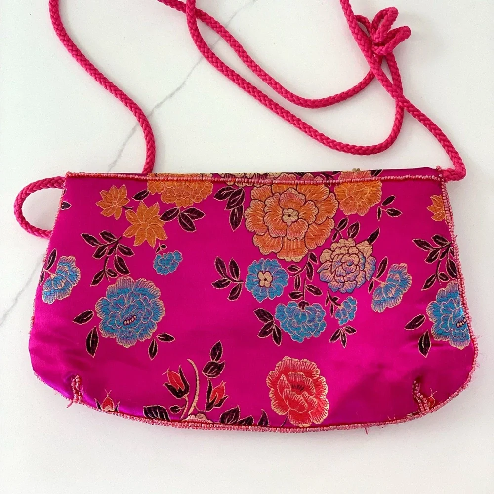 👛 Handmade Vintage Floral Chinese Embroidered Silk Clutch & Cross Body B…